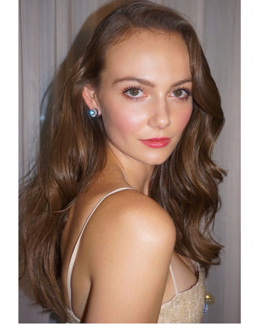 Check out the sexy non-nude photos of Andi Matichak in recent years. 