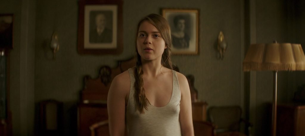 Hera Hilmar Nude – An Ordinary Man (6 Pics + GIF &amp; Video)