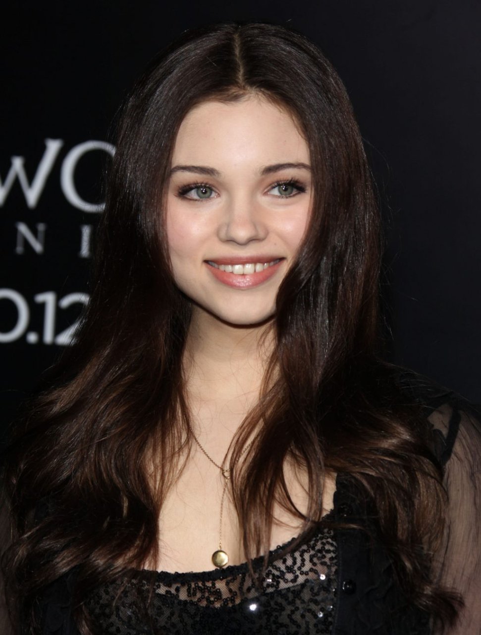 India Eisley Sexy (62 Photos)