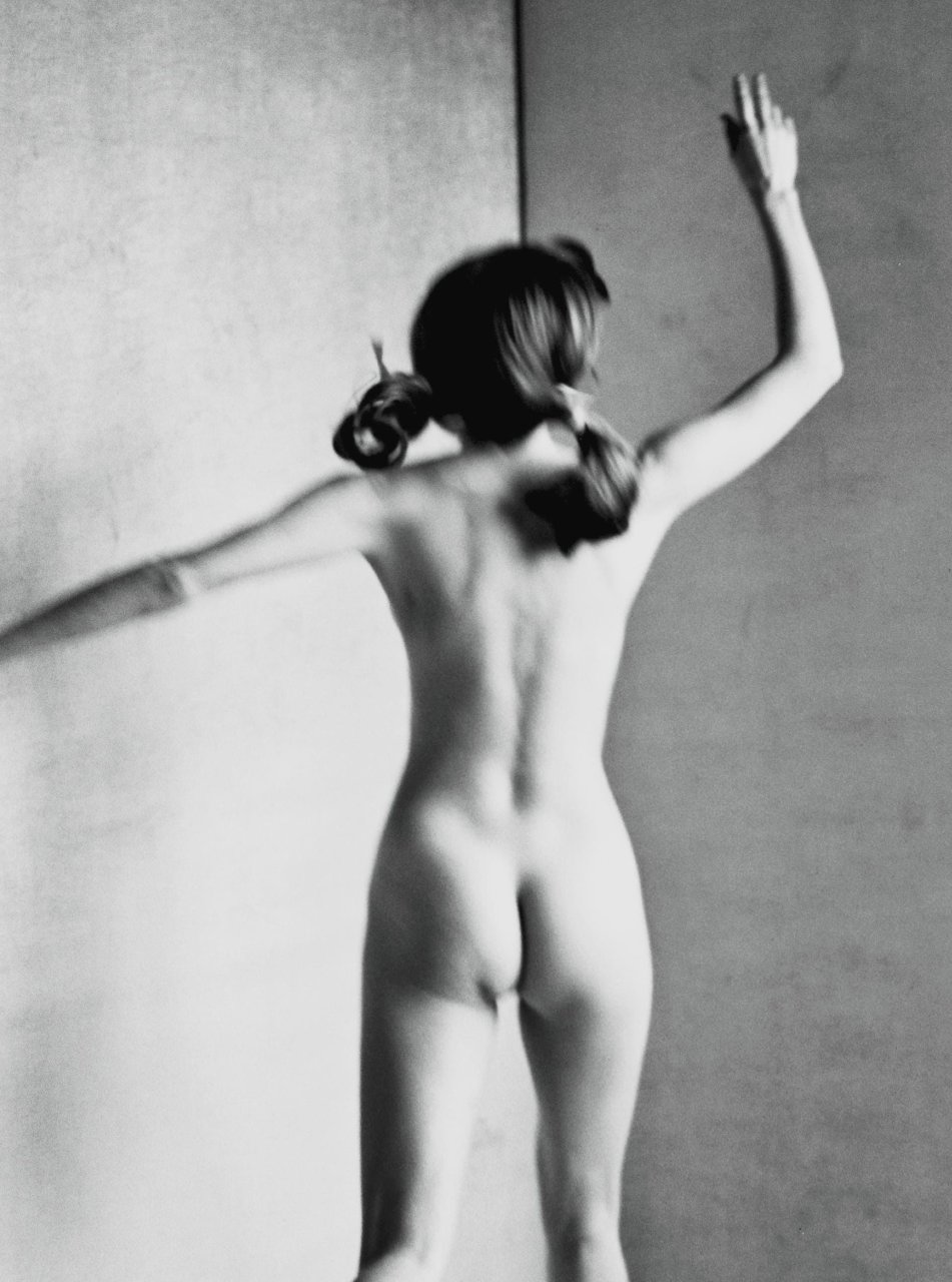 Check out some nude and sexy black-and-white photos of Lola McDonnell by Za...