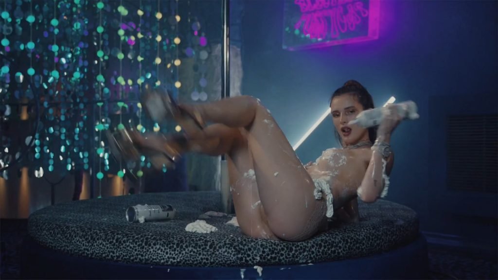 Bella Thorne Nude &amp; Sexy (62 Pics + GIFs &amp; Videos)