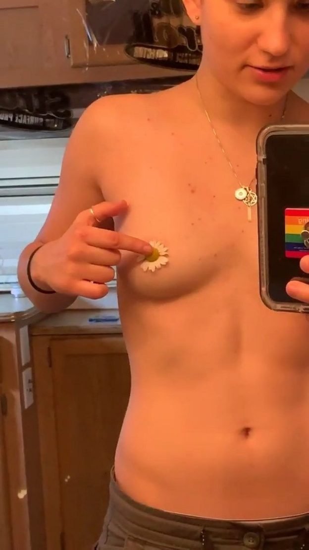 Bex Taylor Klaus Topless 11 Pics Video Thefappening