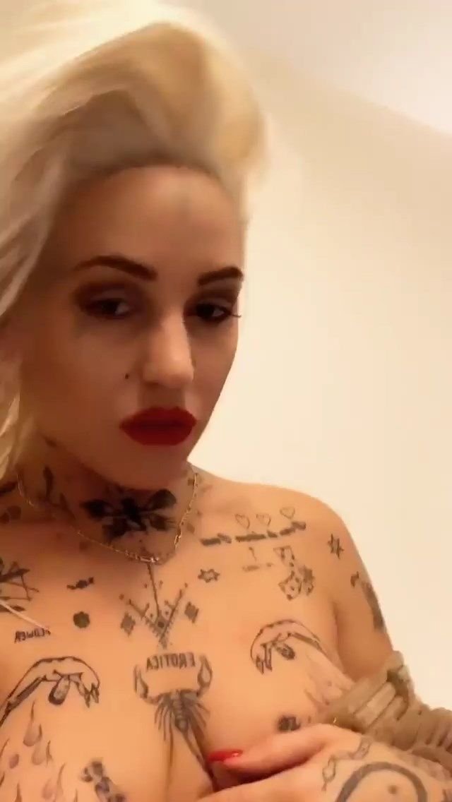 Brooke Candy Topless (15 Pics + GIFs &amp; Video)