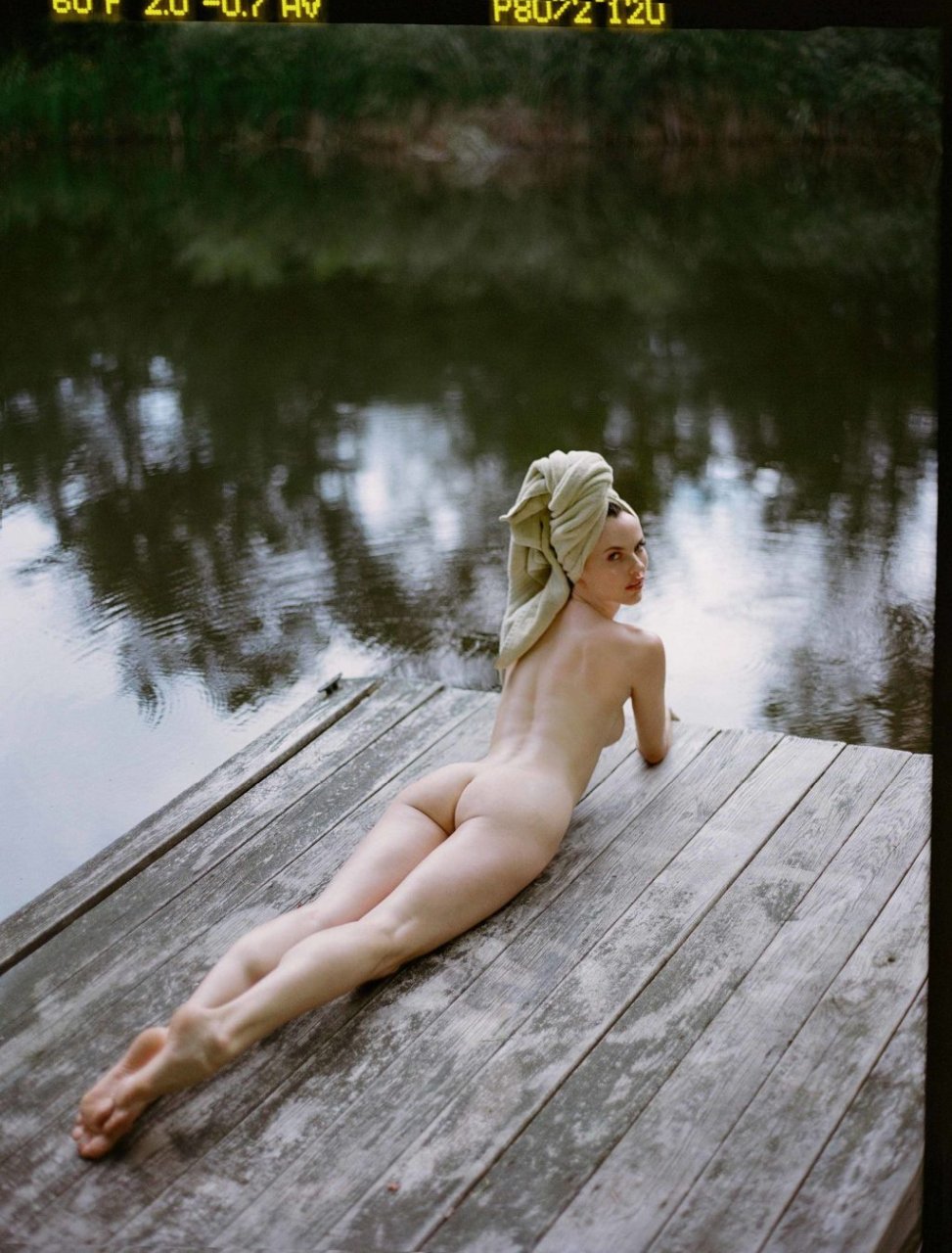 Lauren Buys Nude (32 Photos)