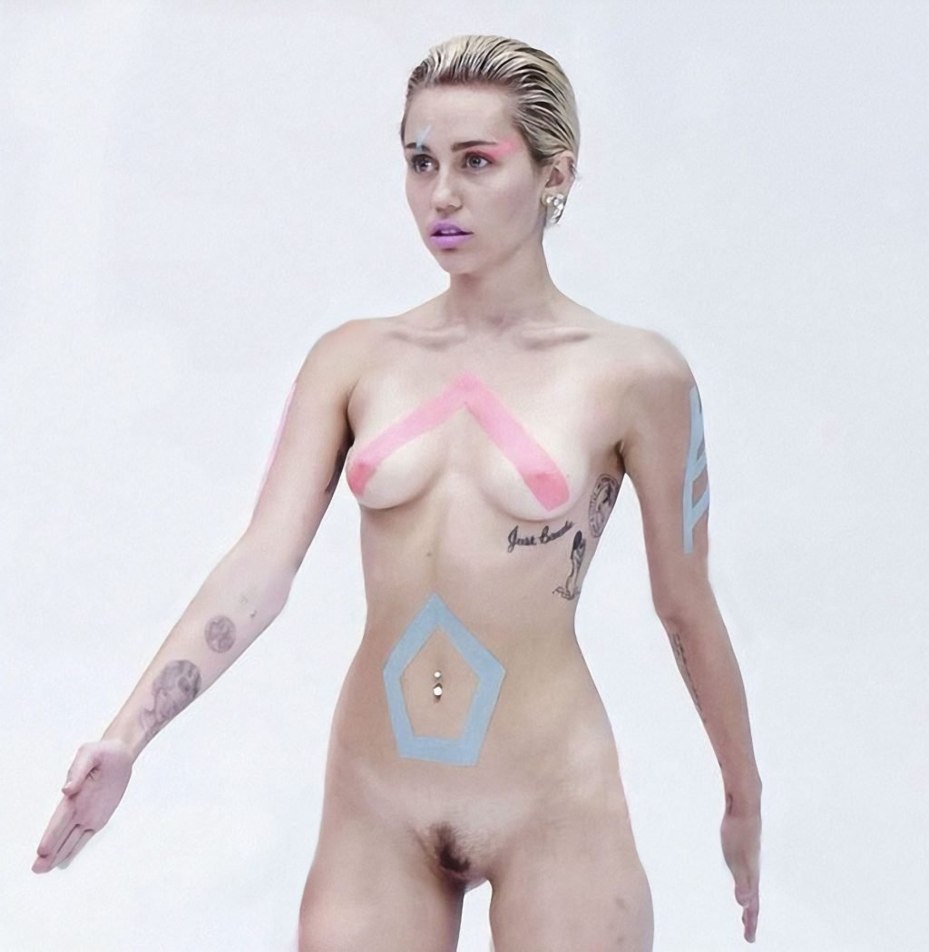 Miley Cyrus Naked Leaked (23 UHQ Photos) #TheFappening