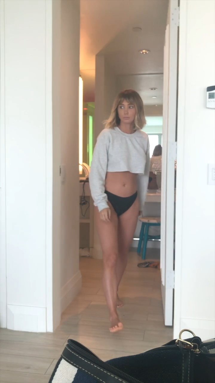 Sara Underwood Nude &amp; Sexy (64 Pics + GIFs &amp; Video)