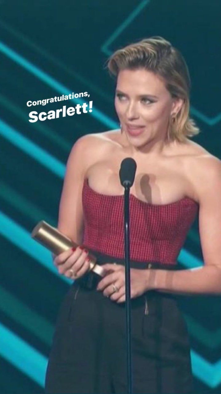 Scarlett Johansson Sexy (75 Photos)