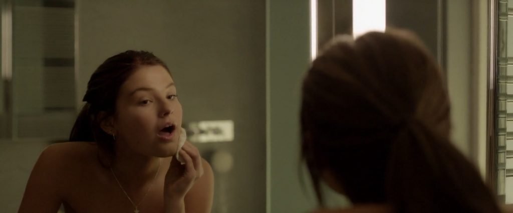 Stefanie Scott, Anna Friel Sexy – I.T. (18 Pics + GIF &amp; Video)