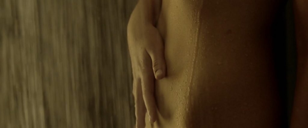 Stefanie Scott, Anna Friel Sexy – I.T. (18 Pics + GIF &amp; Video)