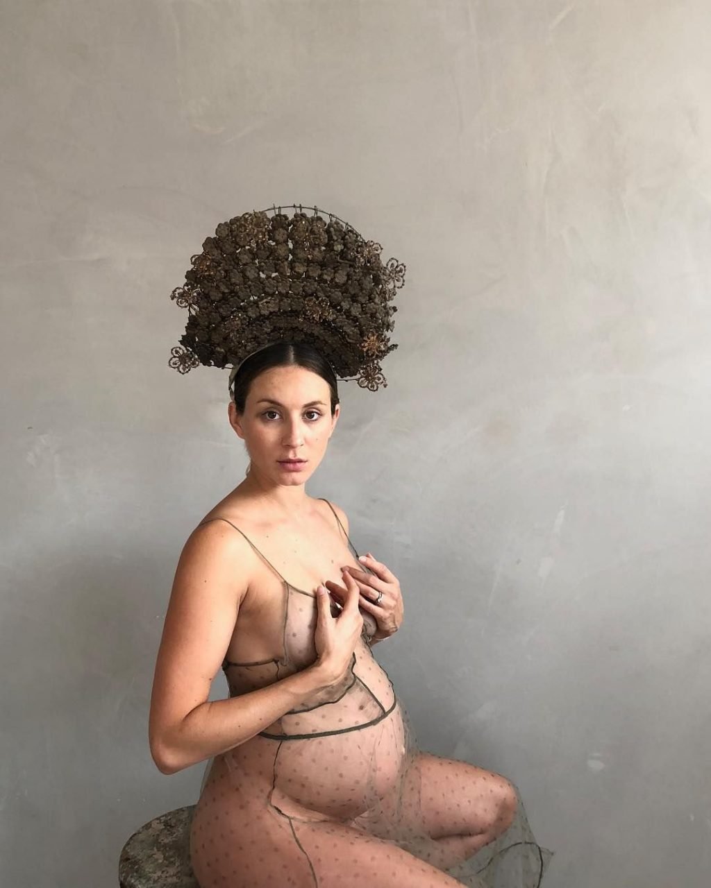 Troian Bellisario Nude &amp; Sexy (5 Photos)