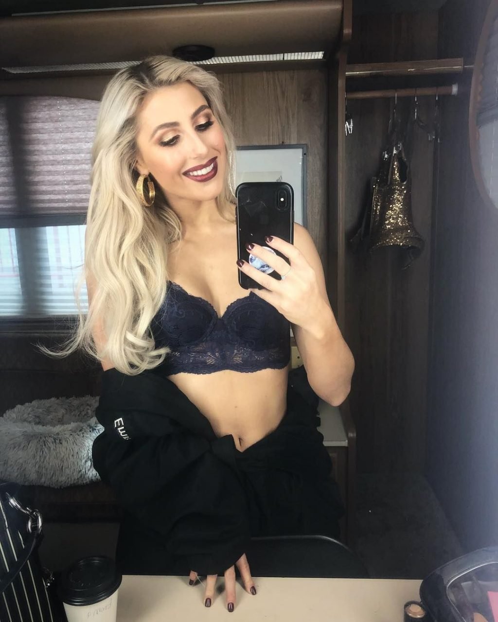 Check out Emma Slater’s new sexy pics from Instagram (2018). 