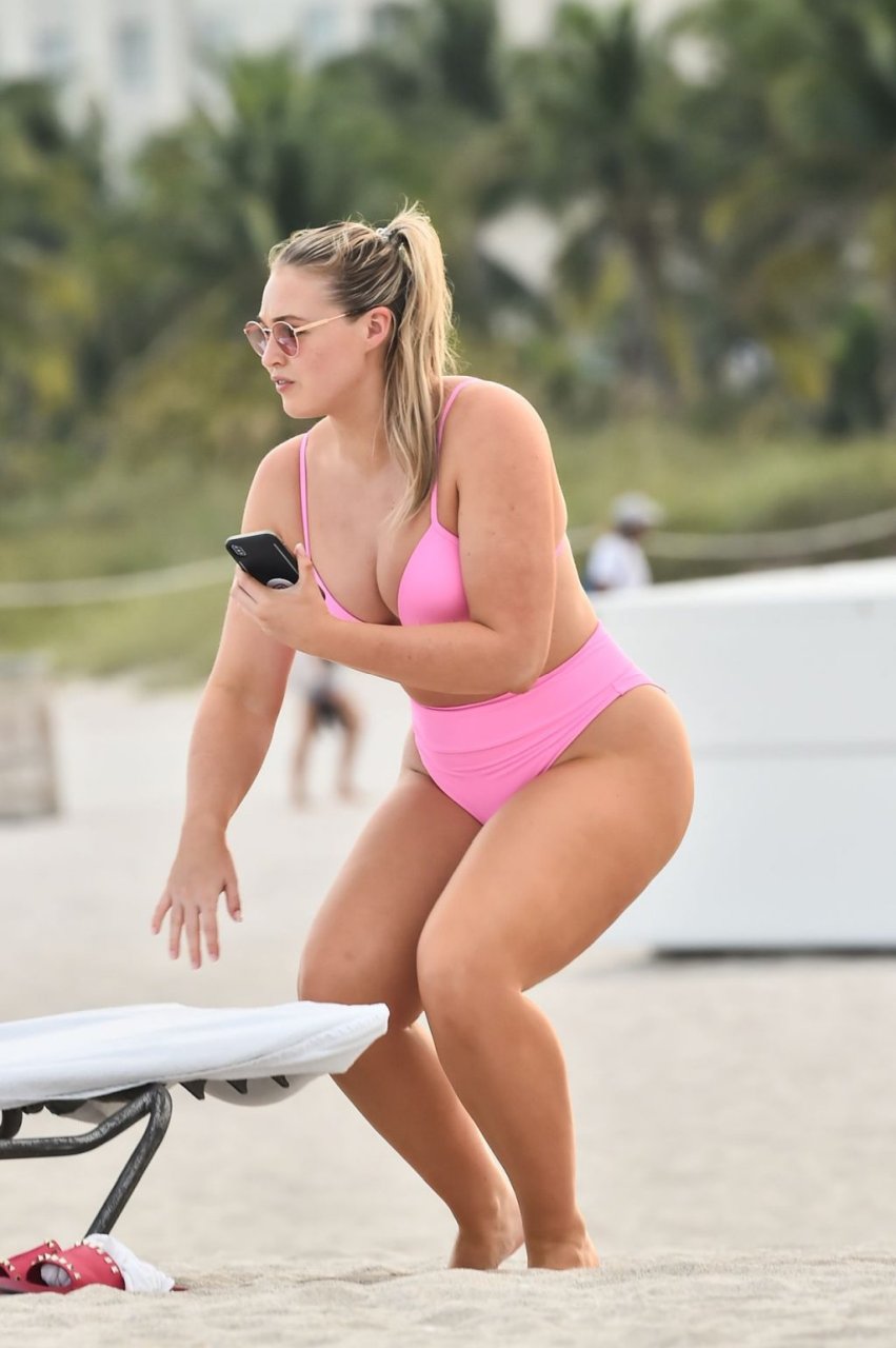 Iskra Lawrence Sexy (185 Photos)