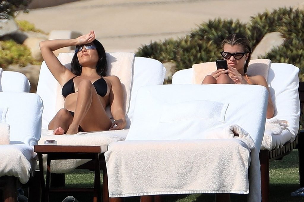 Kourtney Kardashian &amp; Sofia Richie Sexy (207 Photos)