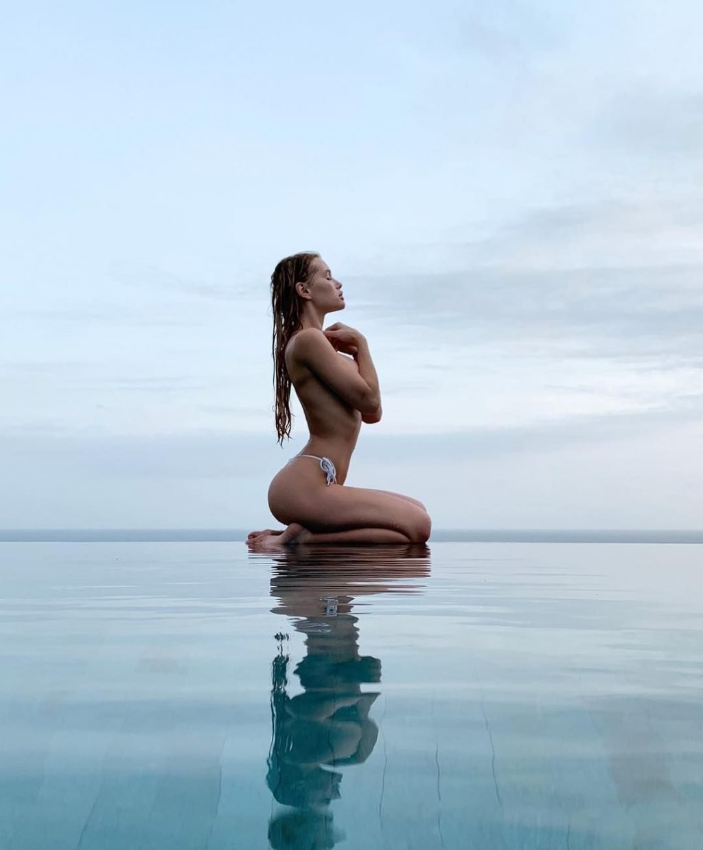 Olya Abramovich Nude &amp; Sexy (70 Photos)