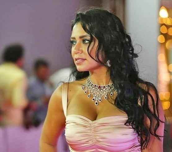 Rania Youssef Sexy (25 Photos)
