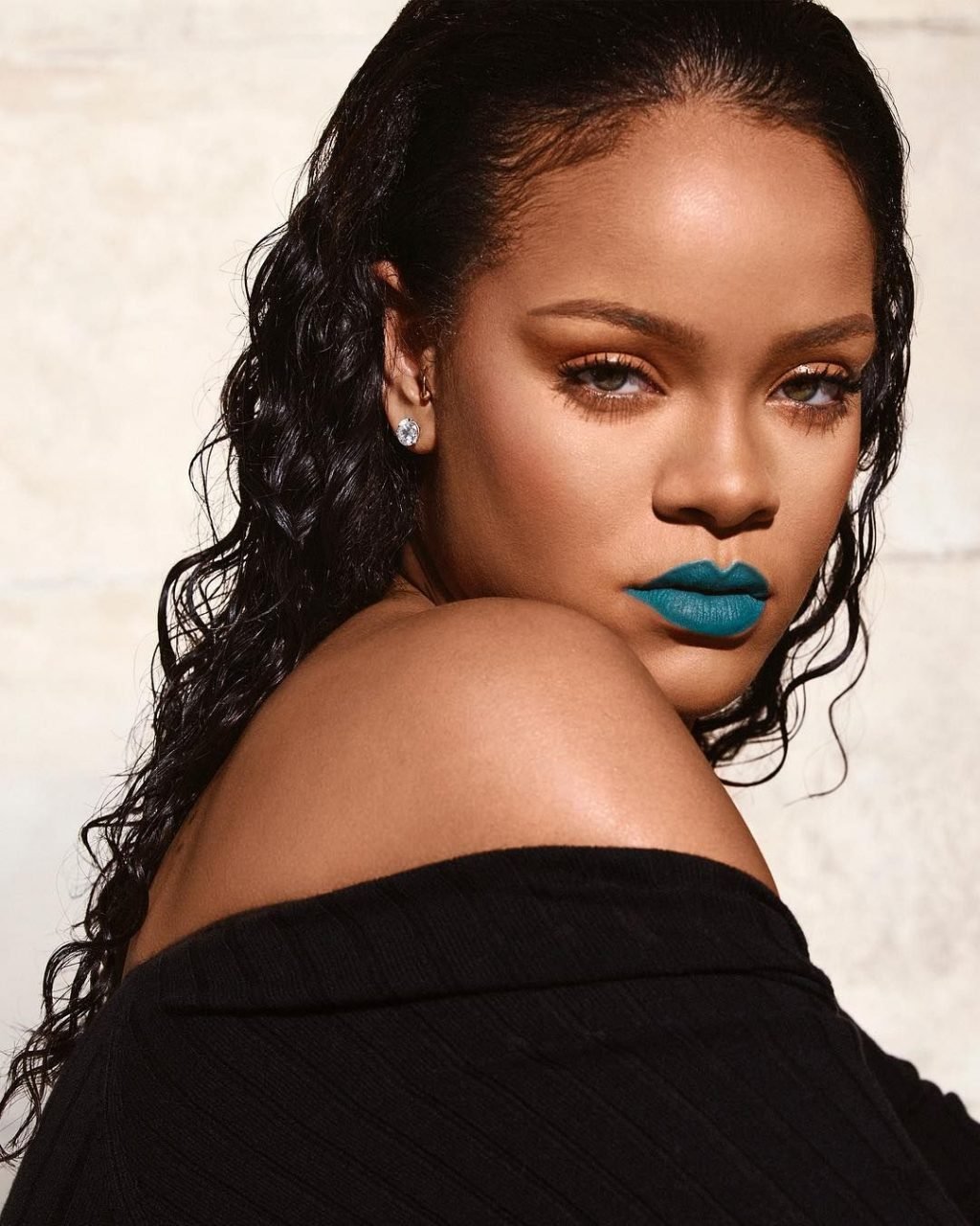 Rihanna Sexy (36 Photos)