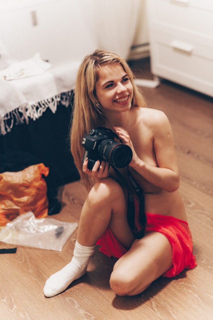 Alexandra Smelova Nude (35 Photos)