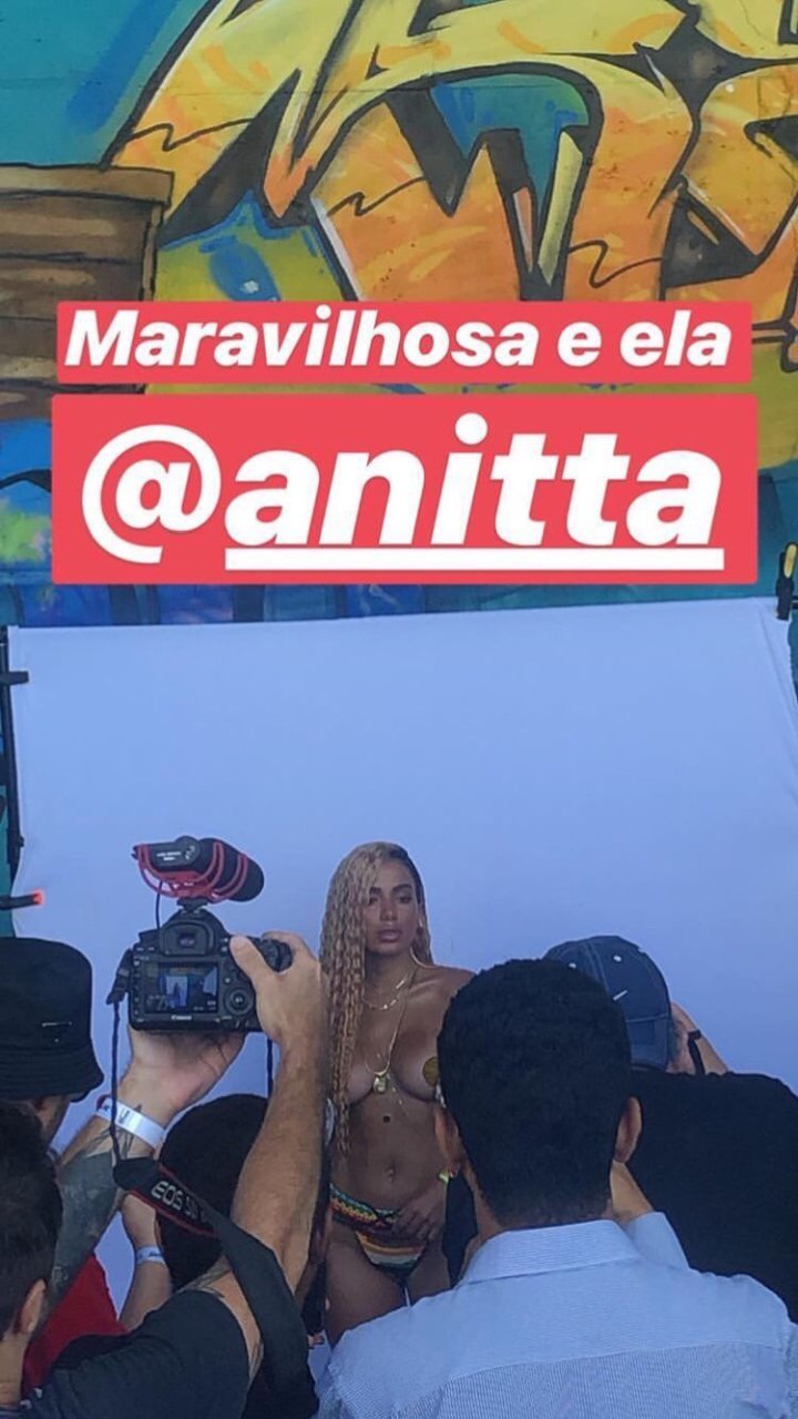 Anitta Topless (44 Photos + GIFs)