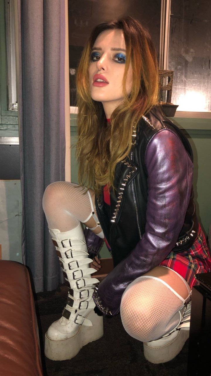 Bella Thorne See Through &amp; Sexy (3 Photos)