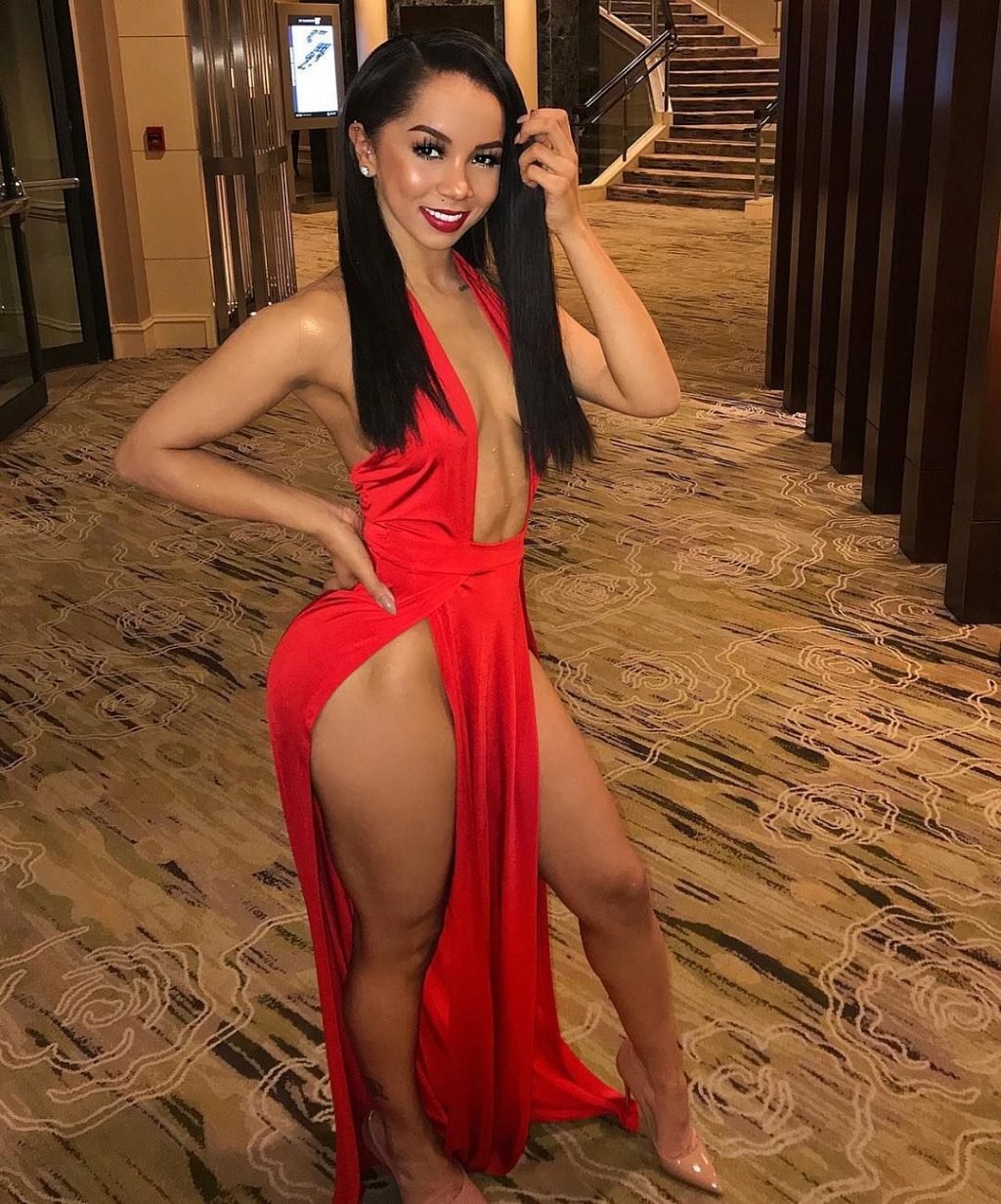 Brittany Renner Nude &amp; Sexy (62 Photos)