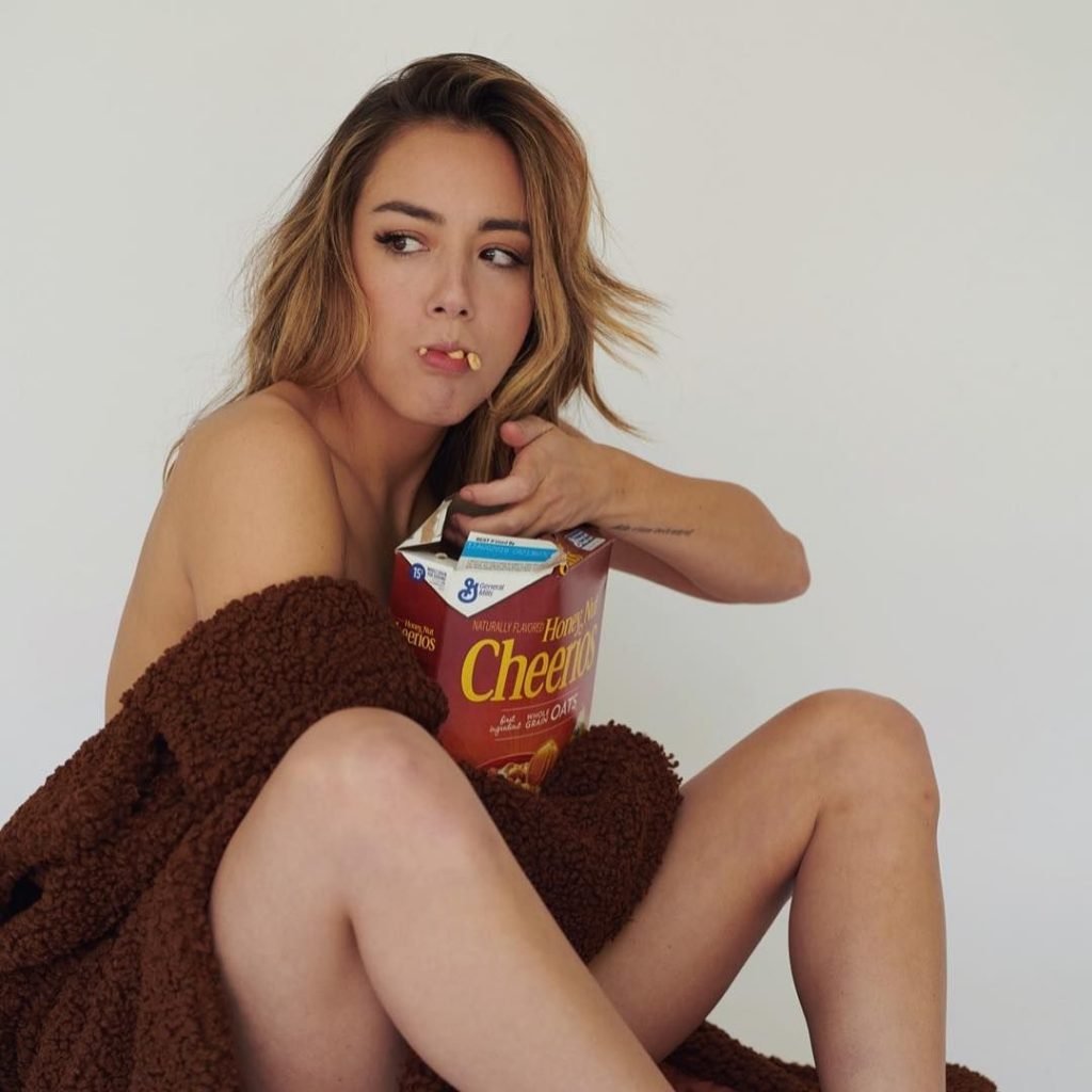 Chloe Bennet Nude &amp; Sexy (12 Photos + GIF)