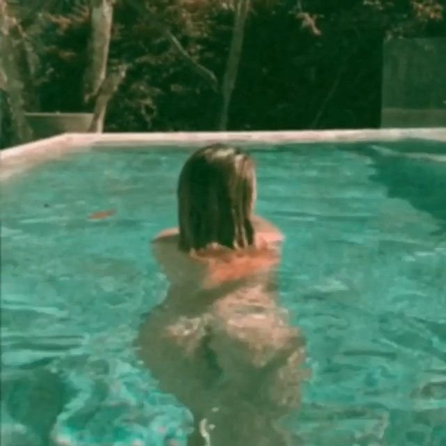 Delilah Belle Hamlin Sexy &amp; Topless (24 Photos + GIFs)