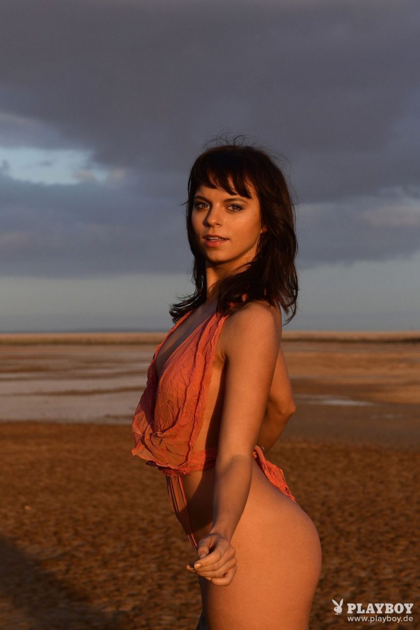 Franziska Benz Nude &amp; Sexy (118 Photos)