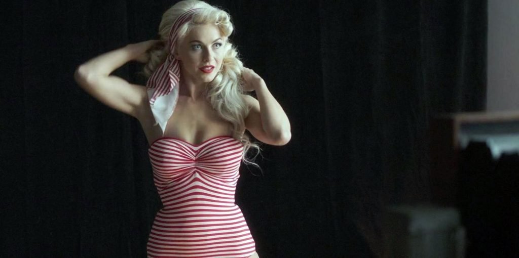 Julianne Hough Sexy – Bigger (19 Pics + GIFs &amp; Video)