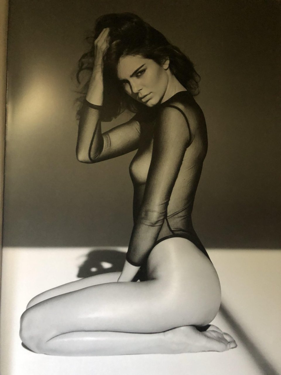 Kendall Jenner Nude (4 Photos)