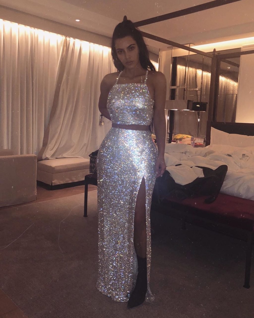 Kim Kardashian Sexy (22 New Photos)