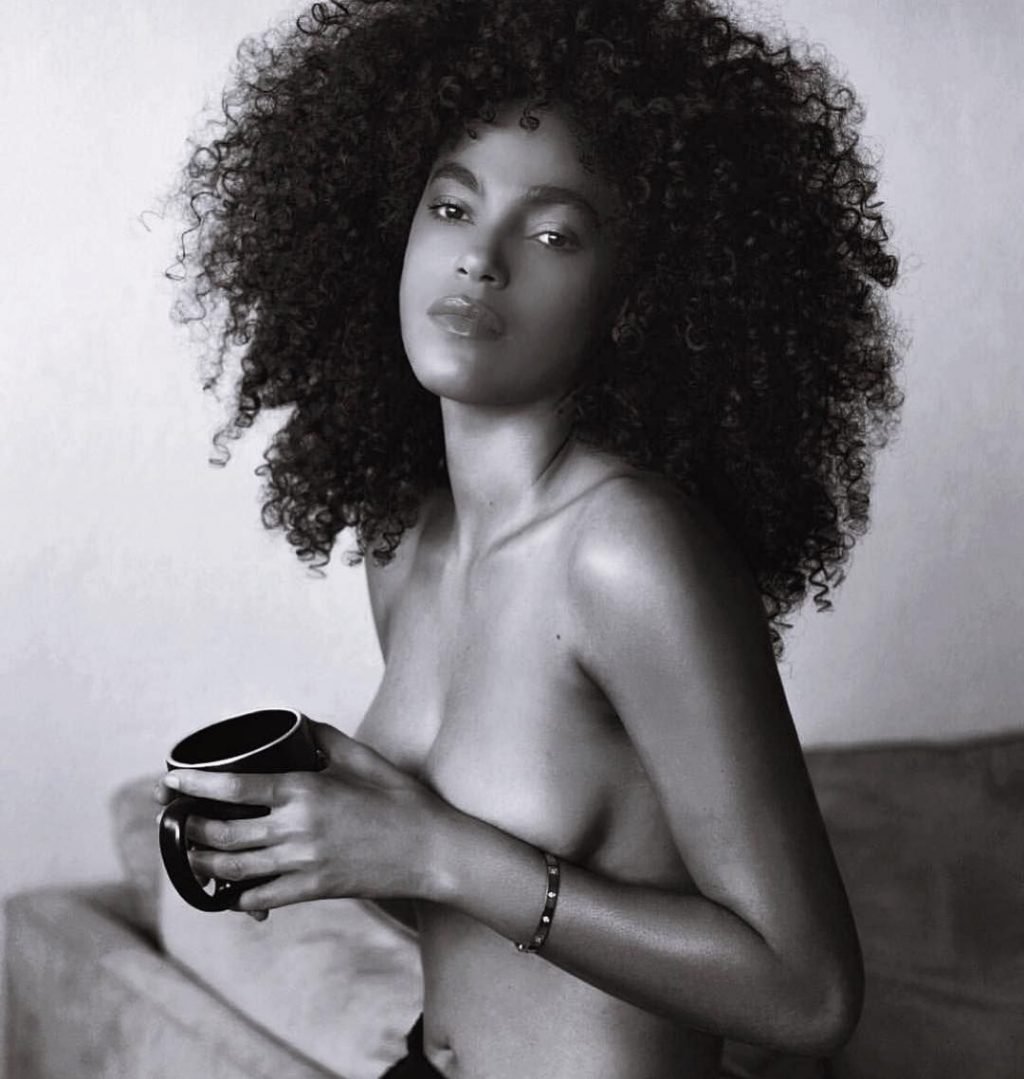 Leila Depina Nude &amp; Sexy (85 Photos)