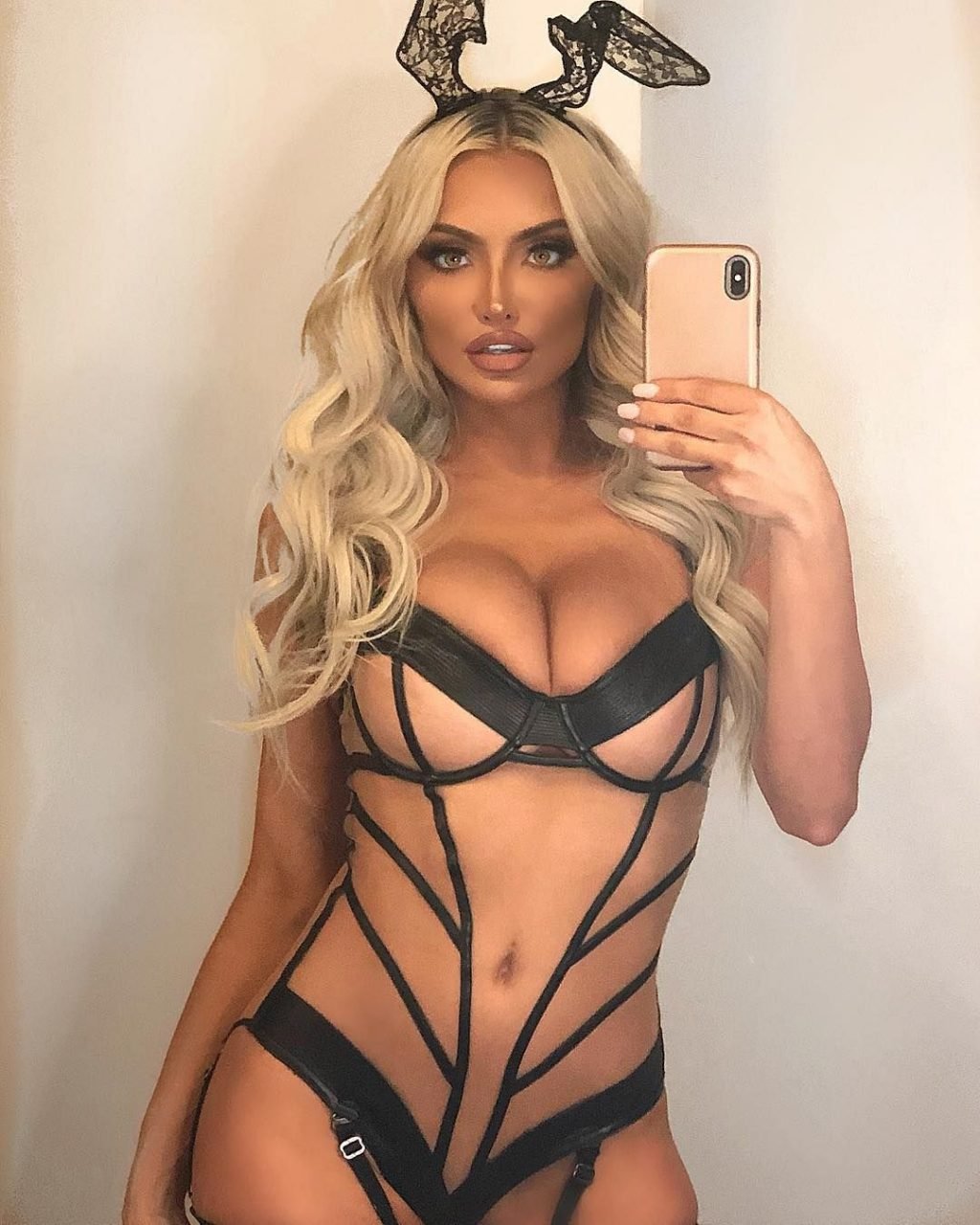 Lindsey Pelas Sexy &amp; Topless (71 Photos)