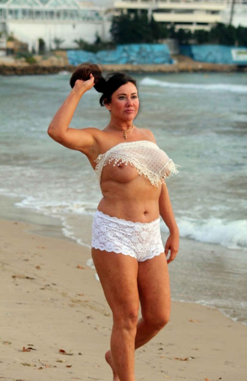 Lisa Appleton Topless (68 Photos)