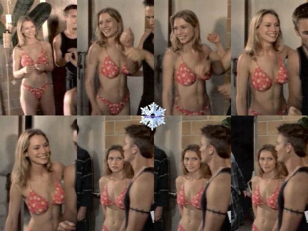 Meredith Monroe Nude &amp; Sexy (59 Photos)