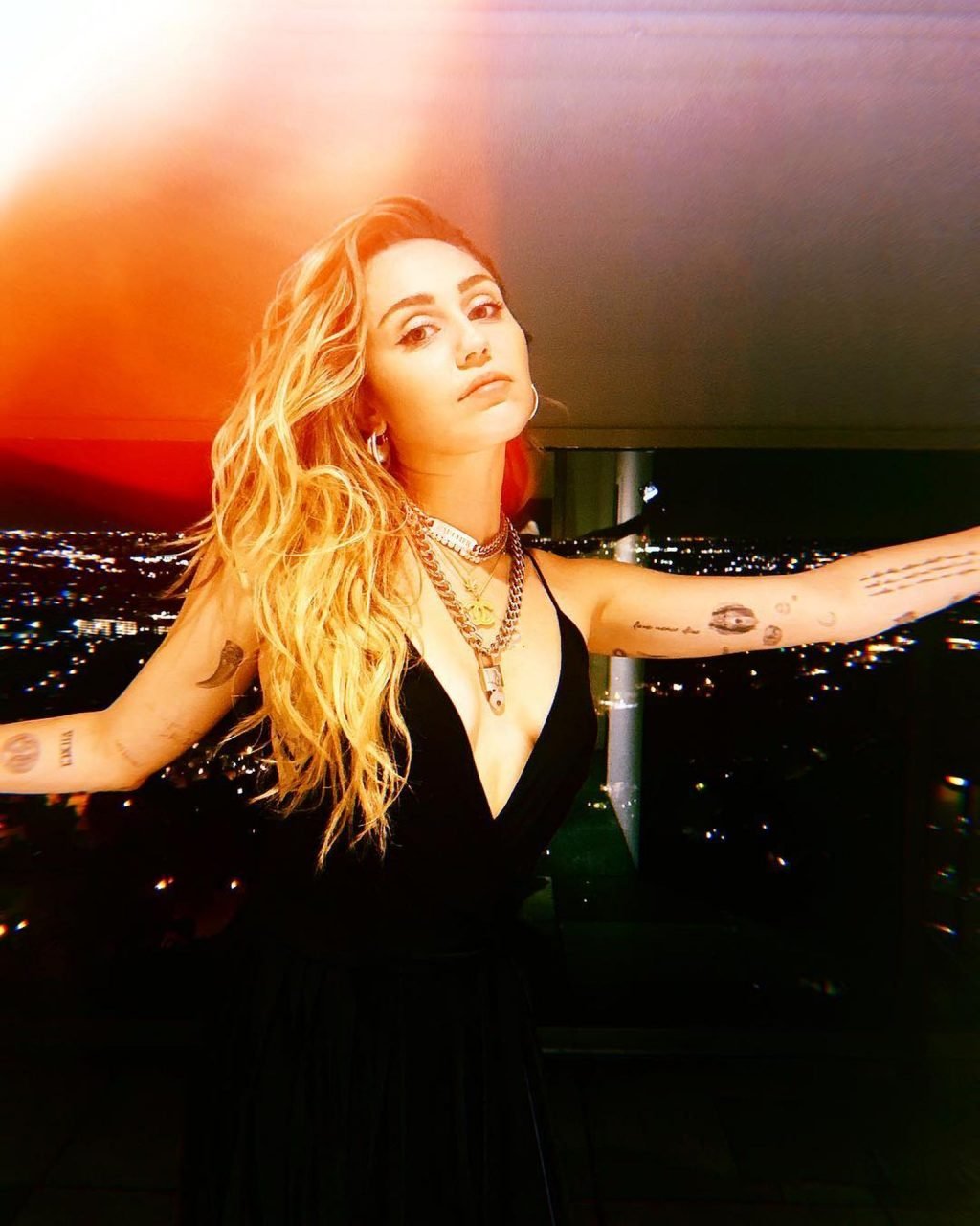Miley Cyrus Sexy (11 Photos)