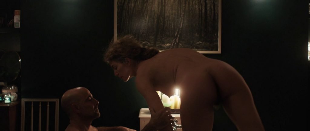 Rosamund Pike Nude – A Private War (32 Pics + GIFs &amp; Video)