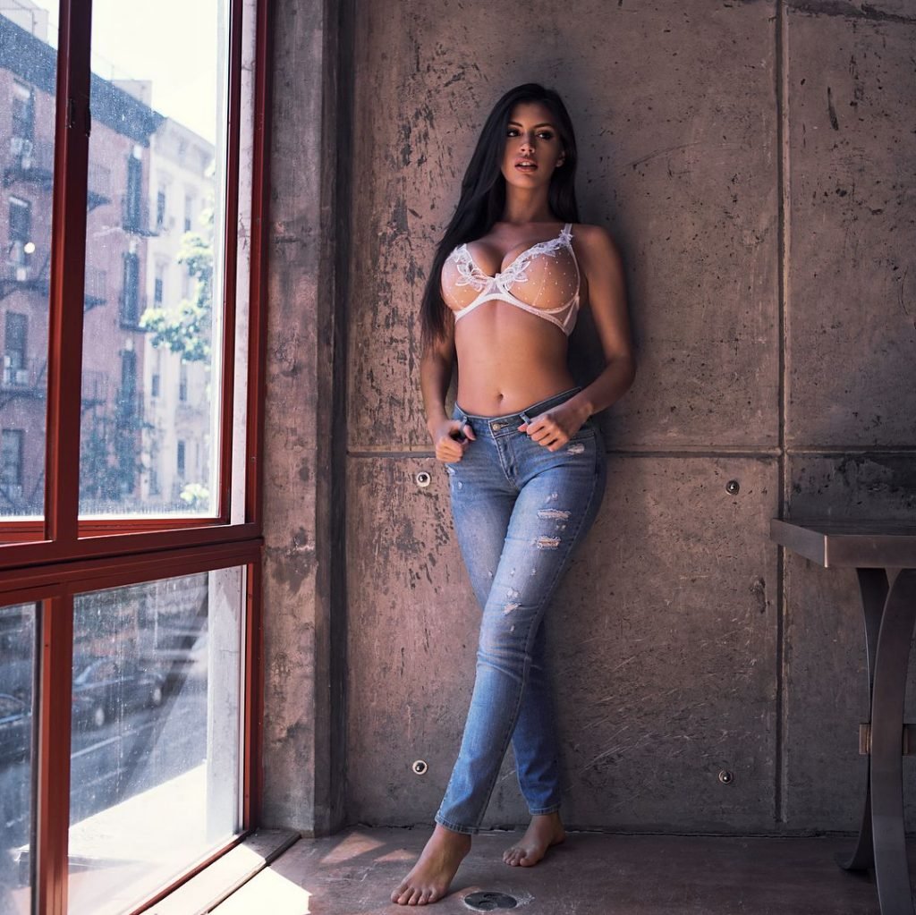 Rosana Hernandez Nude &amp; Sexy (300 Photos)