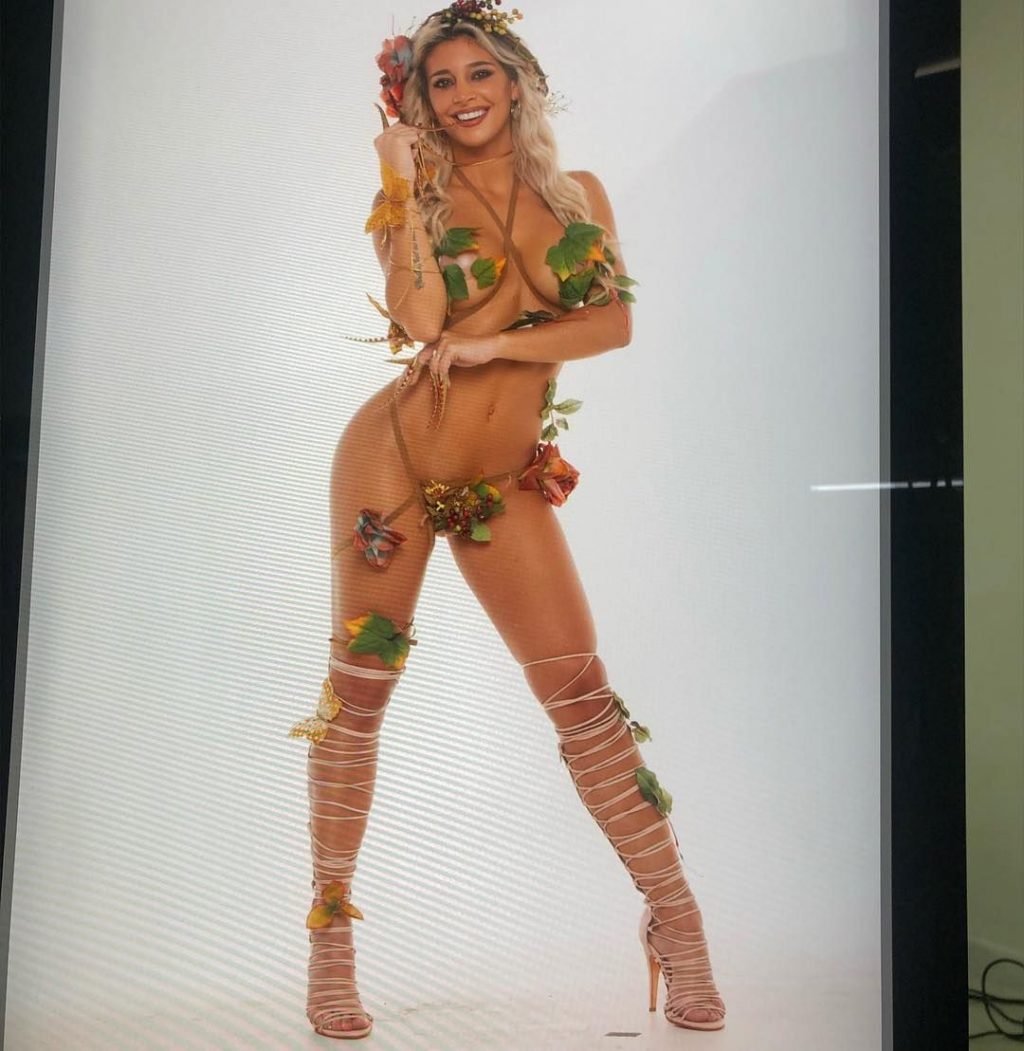 Solci Perez Nude &amp; Sexy (35 Photos)
