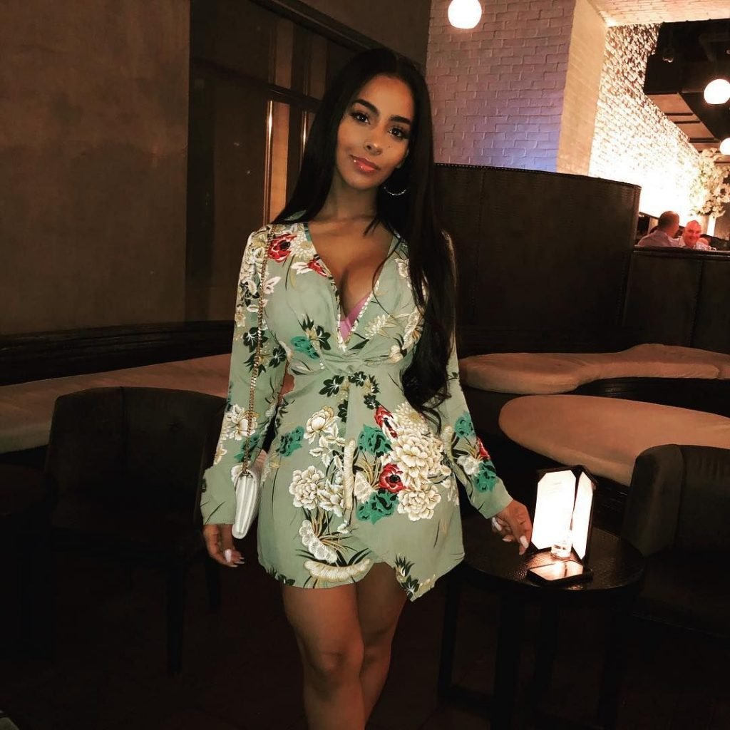 Ayisha Diaz Sexy (40 Photos + Videos)