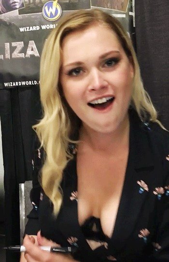 Eliza Taylor Sexy (5 Pics + GIFs)