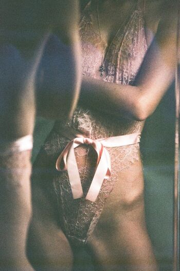 Elle Trowbridge / elletrowbridge Nude Leaks Photo 40