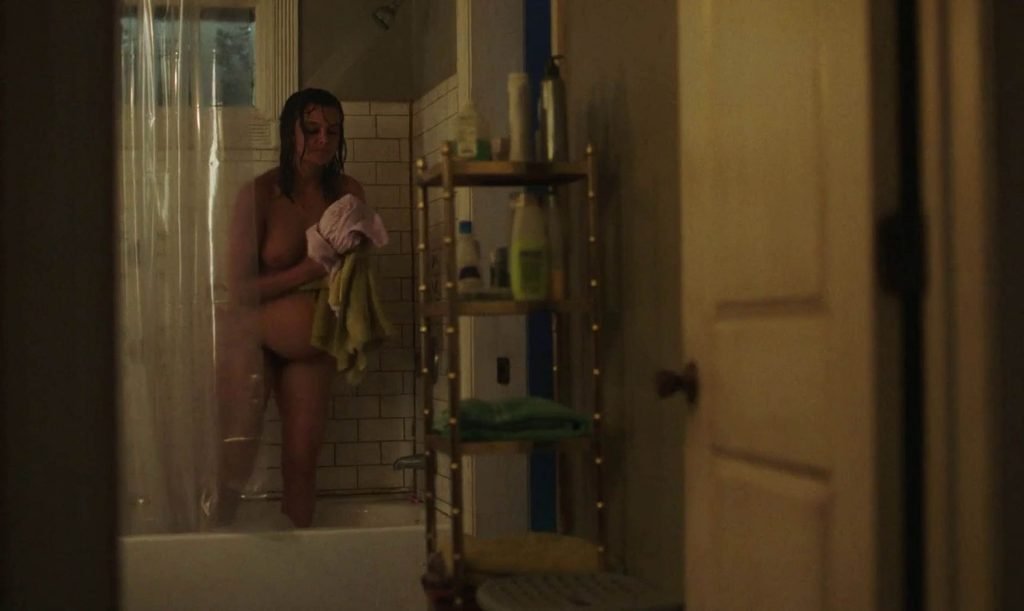 Frankie Shaw Nude – SMILF (9 Pics + GIF &amp; Video)