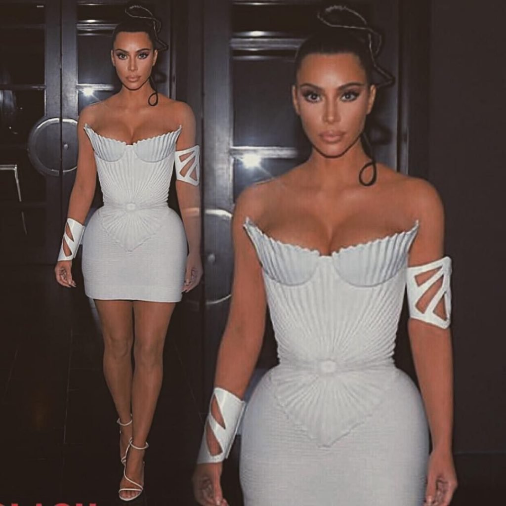Kim Kardashian Sexy (7 Hot Photos)