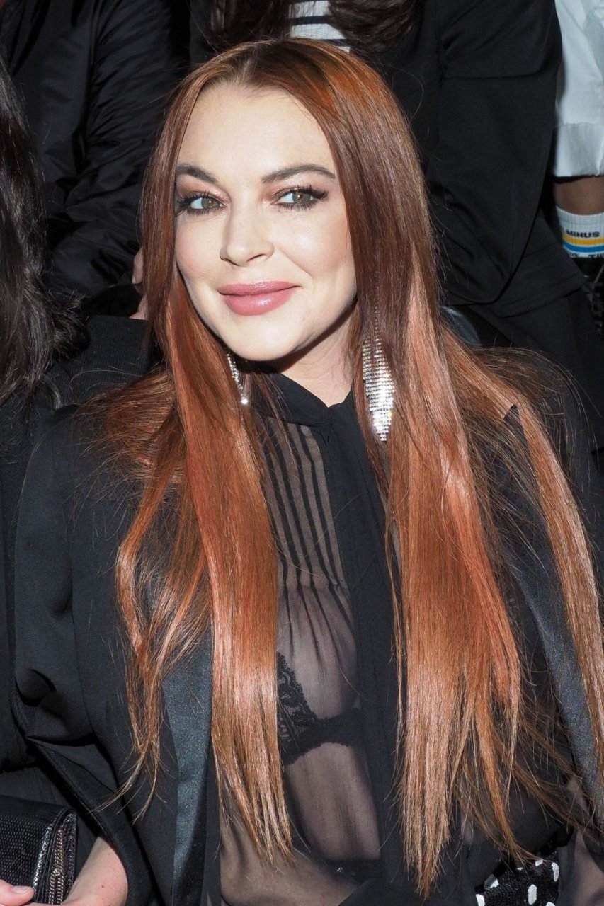 Lindsay Lohan Sexy (43 Photos)