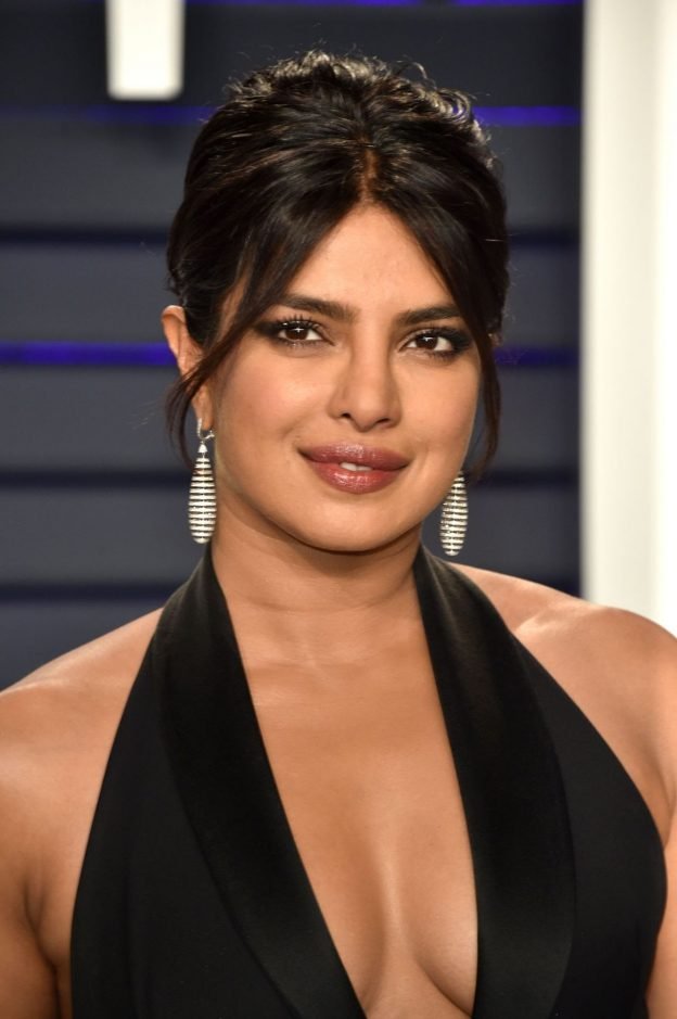 Priyanka Chopra Sexy 33 Photos Thefappening 