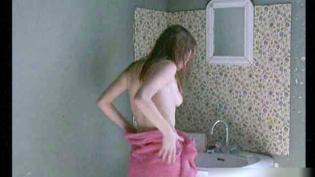 Melanie Laurent Nude – Le dernier jour (11 Pics + GIF &amp; Video)