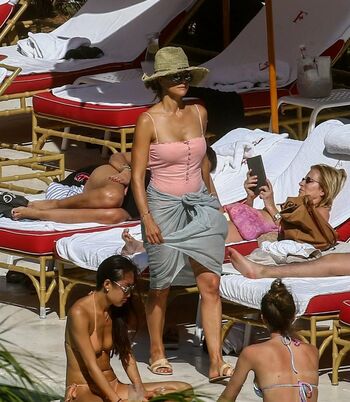 Princess Madeleine / princess_madeleine_of_sweden Nude Leaks Photo 25