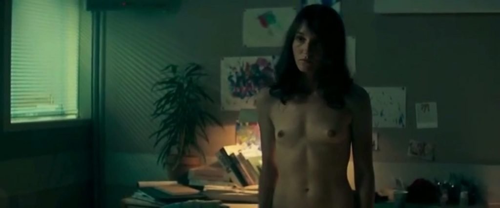 Anaïs Demoustier Nude – Sauver ou périr (10 Pics + GIF &amp; Video)