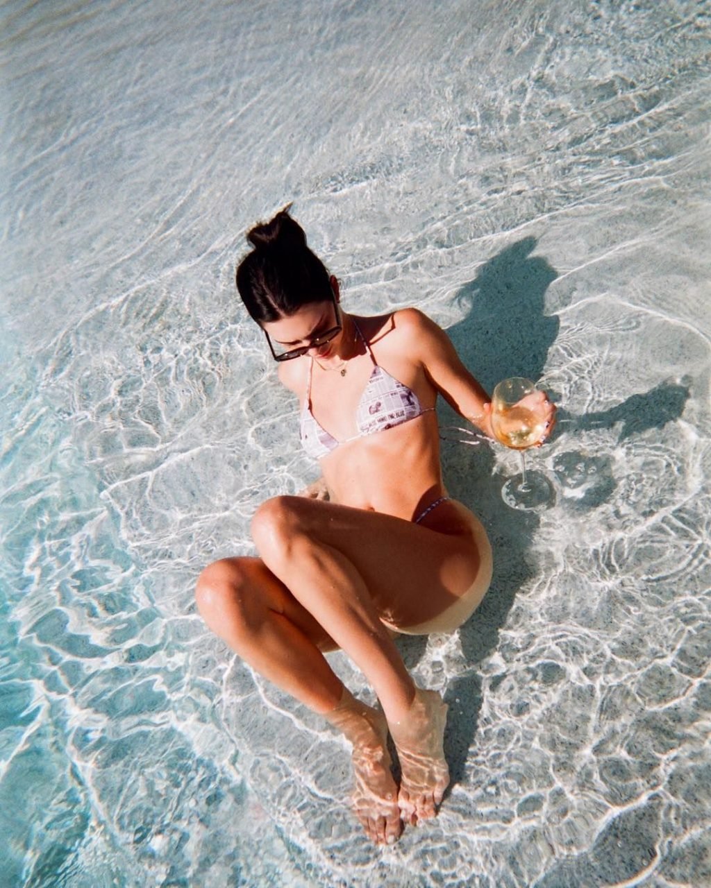 Kendall Jenner Sexy (13 Photos)
