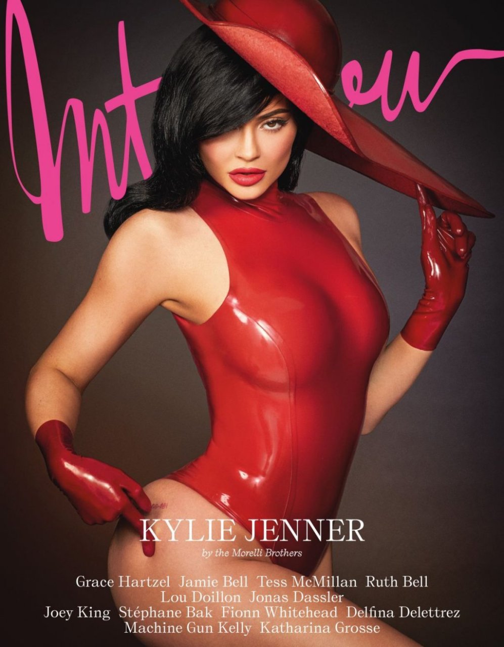 Kylie Jenner Hot (9 Sexy Photos)